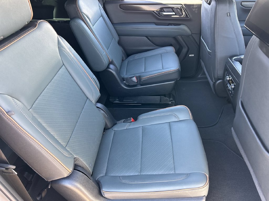 Used 2026 GMC Yukon XL AT4 w/ AT4 Premium Plus Package AWD/4WD image 28