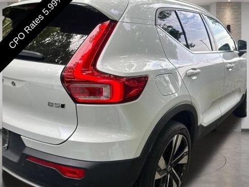Used 2024 Volvo XC40 B5 Plus w/ Protection Package Premier AWD/4WD image 7