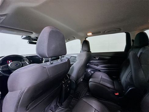 Used 2023 Subaru Ascent Premium w/ Convenience Package image 12