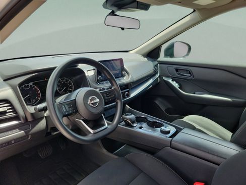 Used 2024 Nissan Rogue S AWD/4WD image 16