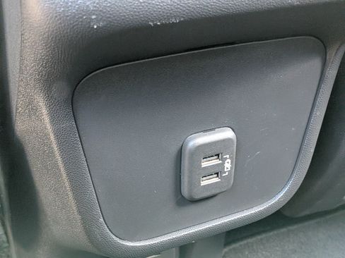 Used 2021 GMC Terrain SLT w/ Infotainment Package II FWD image 16
