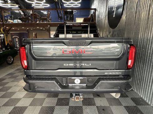 Used 2021 GMC Sierra 3500 Denali w/ Denali Ultimate Package image 6