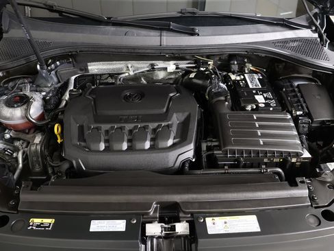Used 2023 Volkswagen Tiguan SE R-Line FWD image 23