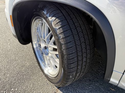 Used 2017 Volkswagen Tiguan Sport image 25