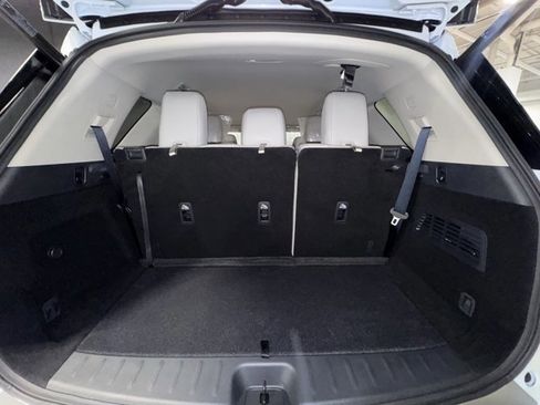 New 2025 Nissan Pathfinder SL image 17