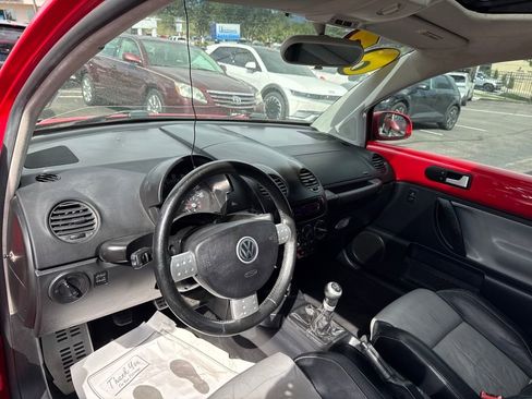 Used 2002 Volkswagen Beetle S image 24