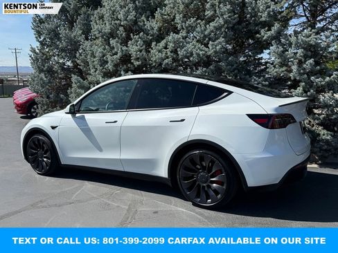 Used 2023 Tesla Model Y Performance image 4