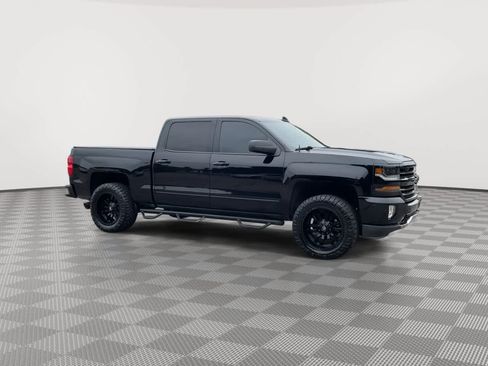 Used 2017 Chevrolet Silverado 1500 LT w/ All Star Edition AWD/4WD image 2