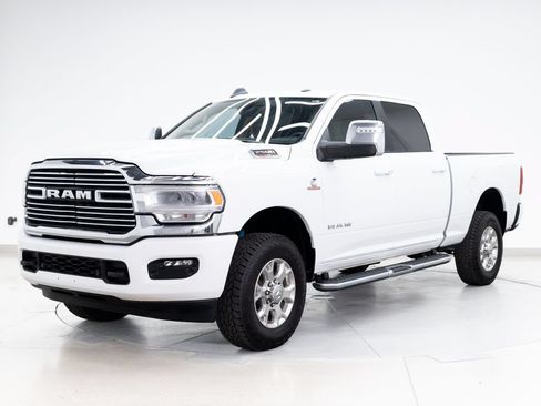 Used 2023 RAM 2500 Laramie AWD/4WD image 3