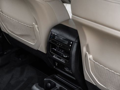 Used 2022 Jeep Grand Cherokee L Limited AWD/4WD image 49