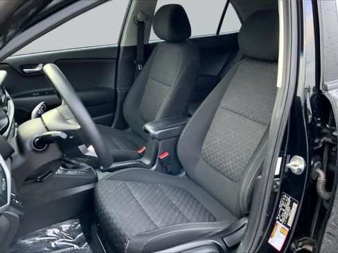 Used 2018 Kia Rio S FWD image 8