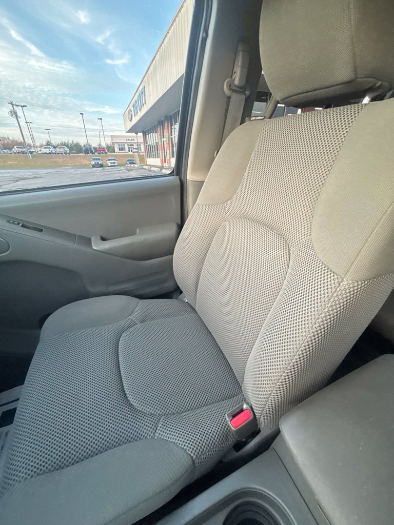Used 2018 Nissan Frontier SV AWD/4WD image 18