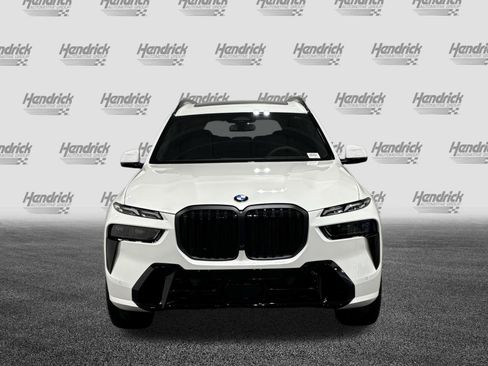 New 2027 BMW X7 xDrive40i w/ M Sport Package AWD/4WD image 2
