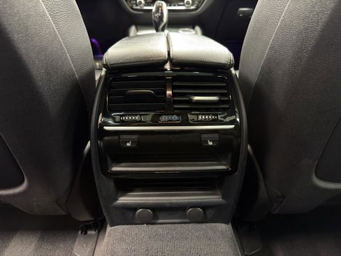 Used 2018 BMW M550i xDrive w/ Driving Assistance Package image 32