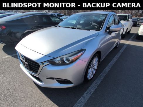 Used 2017 MAZDA MAZDA3 Touring image 2