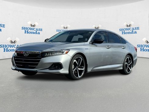 Used 2022 Honda Accord Sport image 2