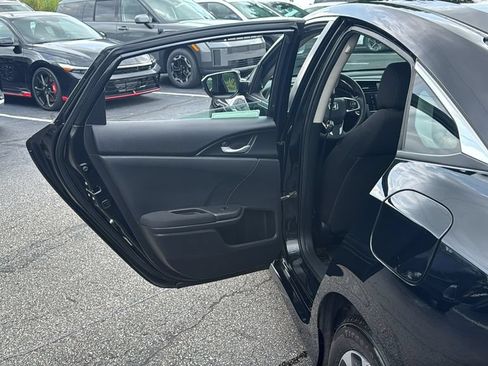 Used 2018 Honda Civic EX image 26