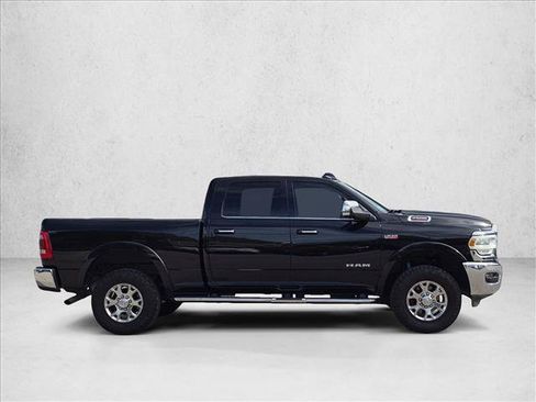 Used 2022 RAM 2500 Laramie AWD/4WD image 4