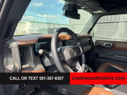 Used 2024 Ford Bronco Outer Banks AWD/4WD image 6