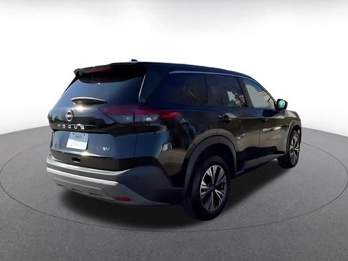 Used 2023 Nissan Rogue SV image 14