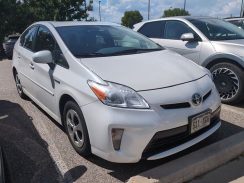 Used 2012 Toyota Prius Four FWD image 5