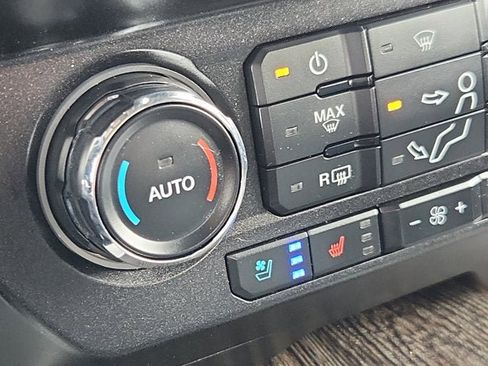 Used 2020 Ford F250 Lariat w/ Lariat Value Package image 24