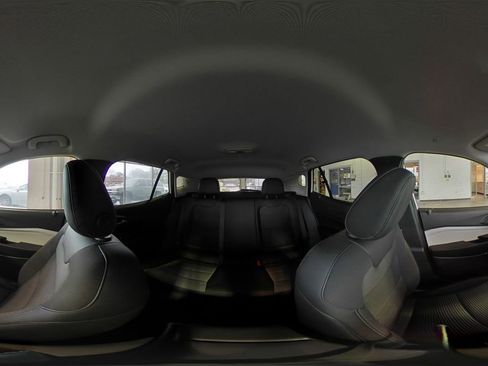 Used 2025 Chevrolet Trax LT image 41