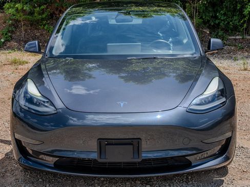 Used 2022 Tesla Model 3 Standard Range RWD image 8