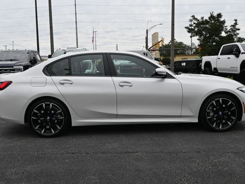 Used 2026 BMW 330i xDrive Sedan w/ M Sport Package AWD/4WD image 11