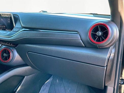 Used 2022 Chevrolet Blazer RS image 17