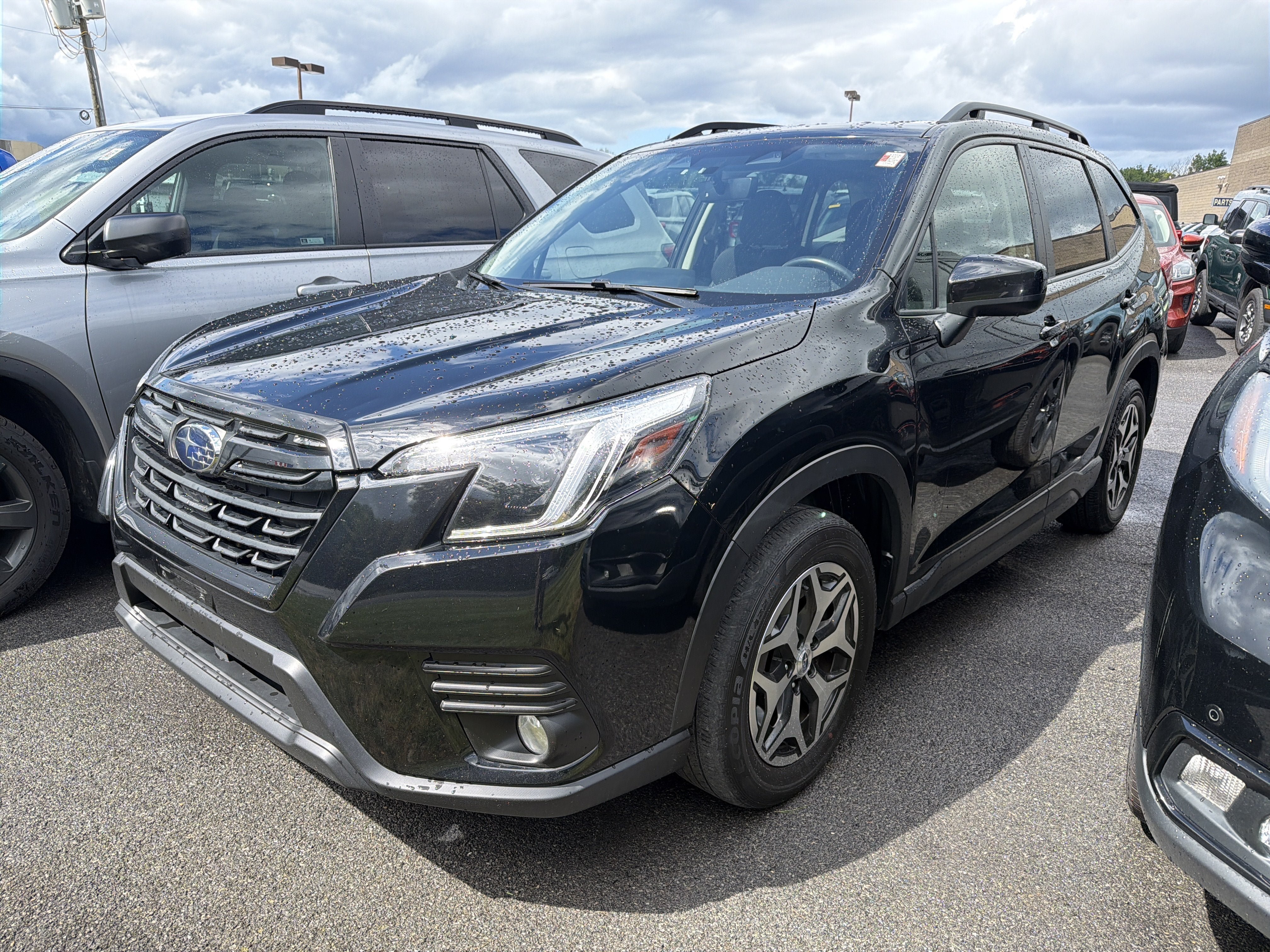 Used 2023 Subaru Forester Premium AWD/4WD image 4