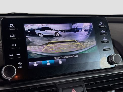 Used 2018 Honda Accord Sport image 19