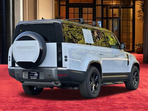 New 2026 Land Rover Defender 130 S image 9