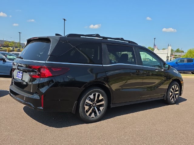 New 2026 Honda Odyssey EX-L image 3