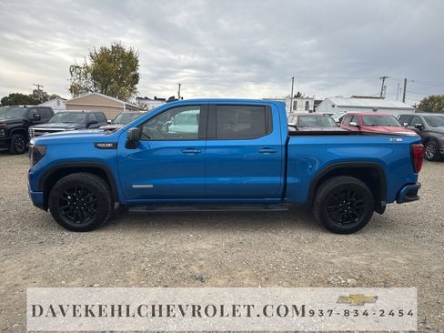 Used 2023 GMC Sierra 1500 Elevation w/ LPO, Elevation Black Package image 2