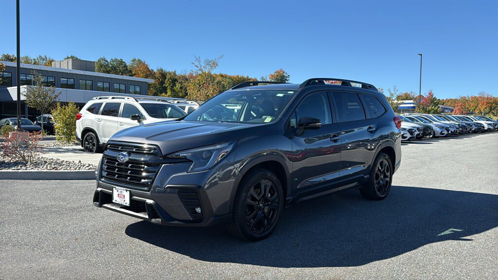 Used 2023 Subaru Ascent Onyx Edition AWD/4WD image 3
