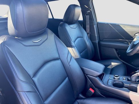 Used 2024 Cadillac XT4 Sport image 29