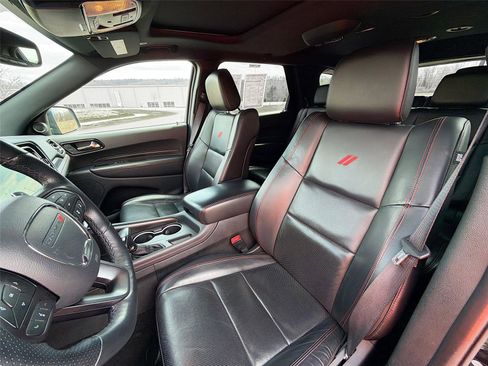 Used 2024 Dodge Durango GT image 11