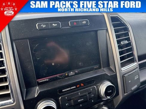 Used 2015 Ford F150 Platinum w/ Equipment Group 701A Luxury image 10