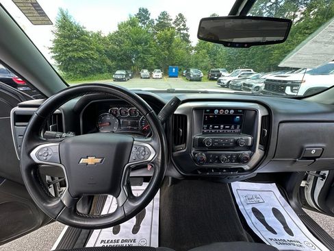 Used 2018 Chevrolet Silverado 1500 LT w/ All Star Edition RWD image 13