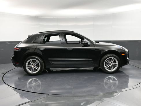Used 2022 Porsche Macan image 9