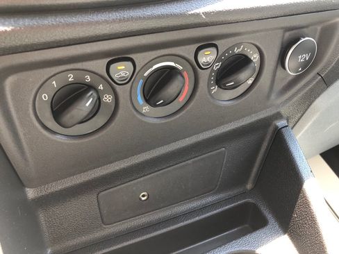 Used 2018 Ford Transit 250 148 Medium Roof RWD image 28