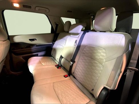 Used 2022 Nissan Pathfinder SV w/ SV Black Package image 16