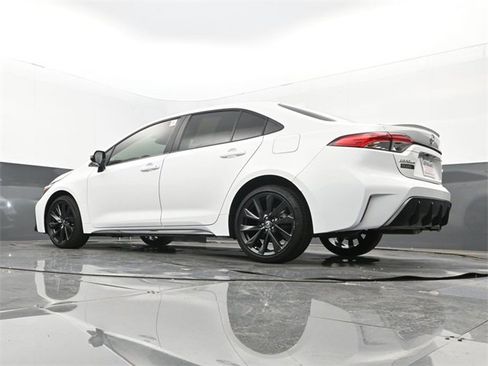 Used 2024 Toyota Corolla SE image 25
