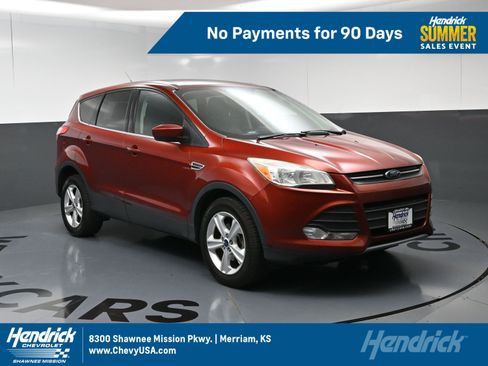Used 2016 Ford Escape SE FWD image 1