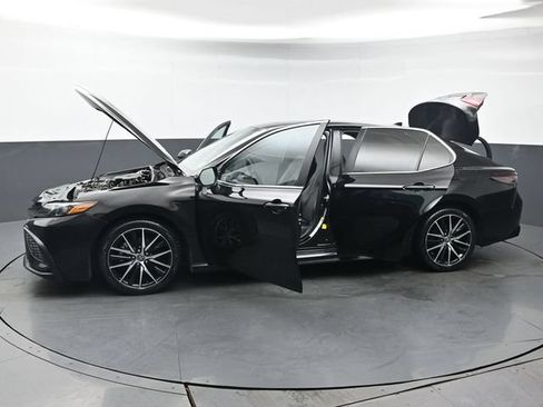 Certified 2023 Toyota Camry SE w/ Cold Weather Package AWD/4WD image 45