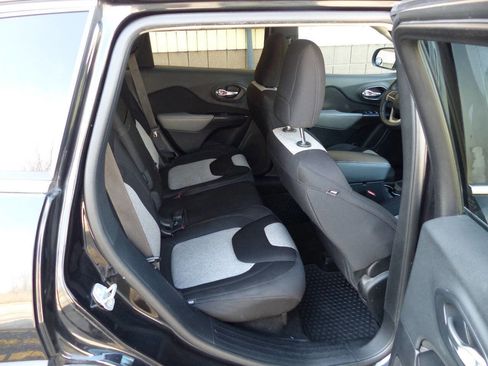 Used 2014 Jeep Cherokee Latitude image 34