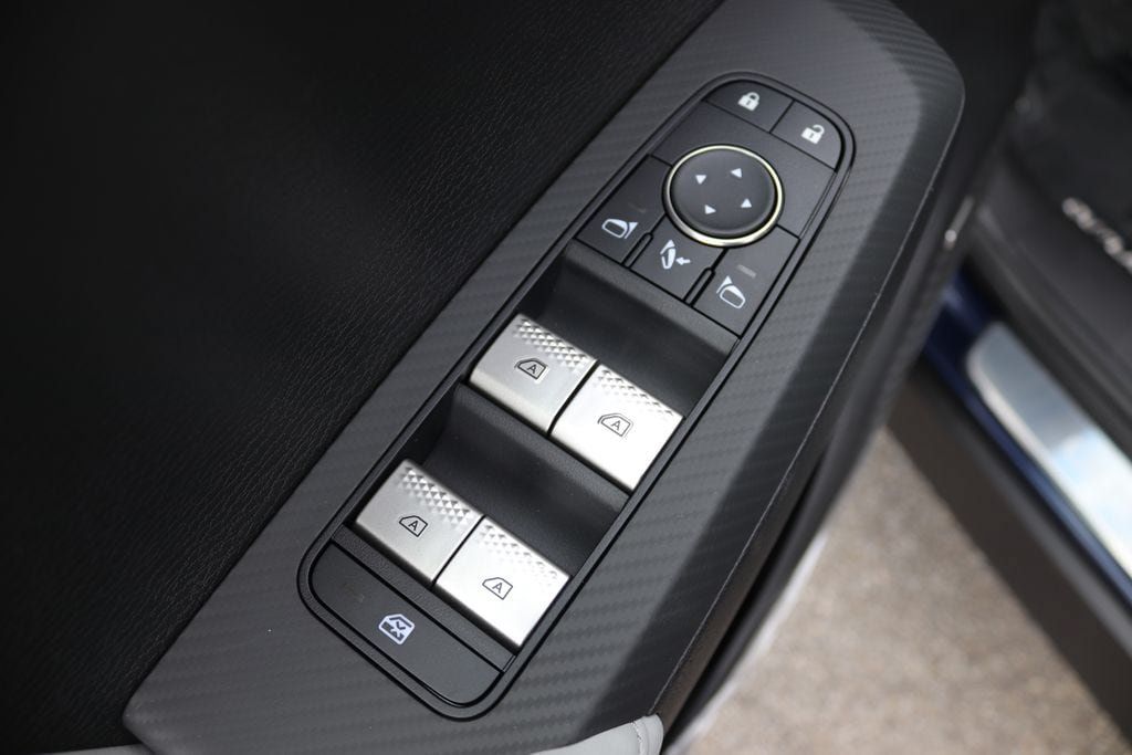 New 2026 Mitsubishi Outlander SE AWD/4WD image 9