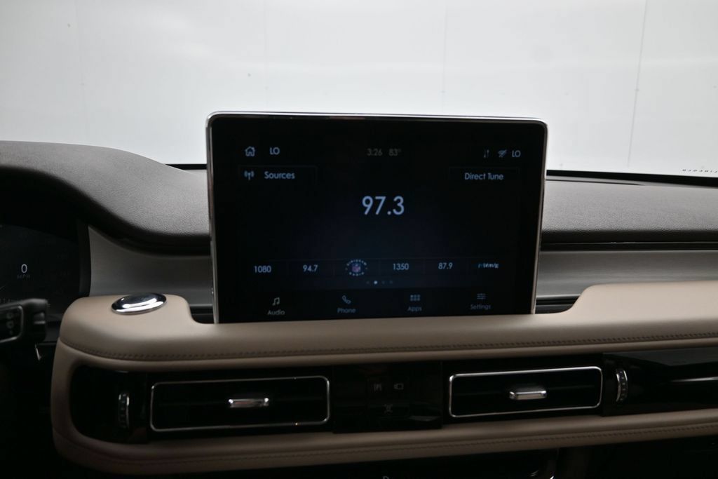 Used 2024 Lincoln Aviator 2WD w/ Premium Package image 15