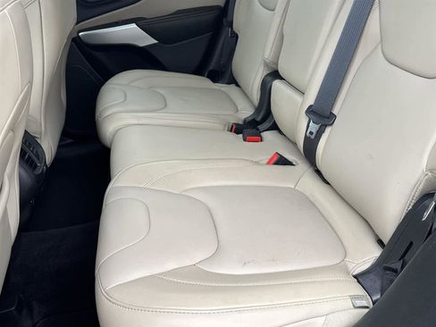 Used 2017 Jeep Cherokee Limited w/ Trailer Tow Group image 14